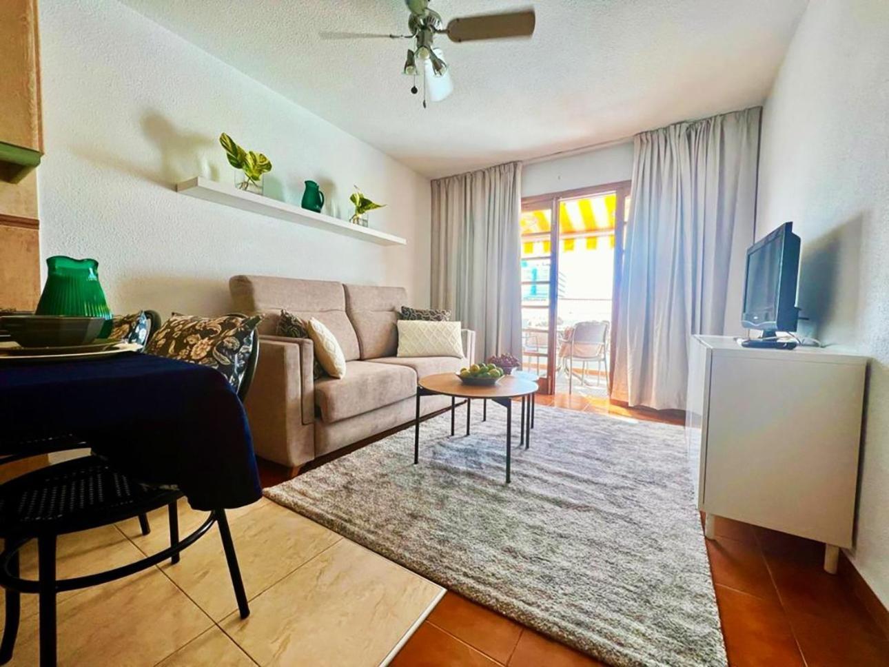Coconut Apartament In Garden City Playa Feñabe Екстериор снимка