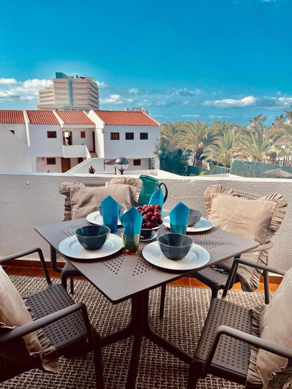 Coconut Apartament In Garden City Playa Feñabe Екстериор снимка